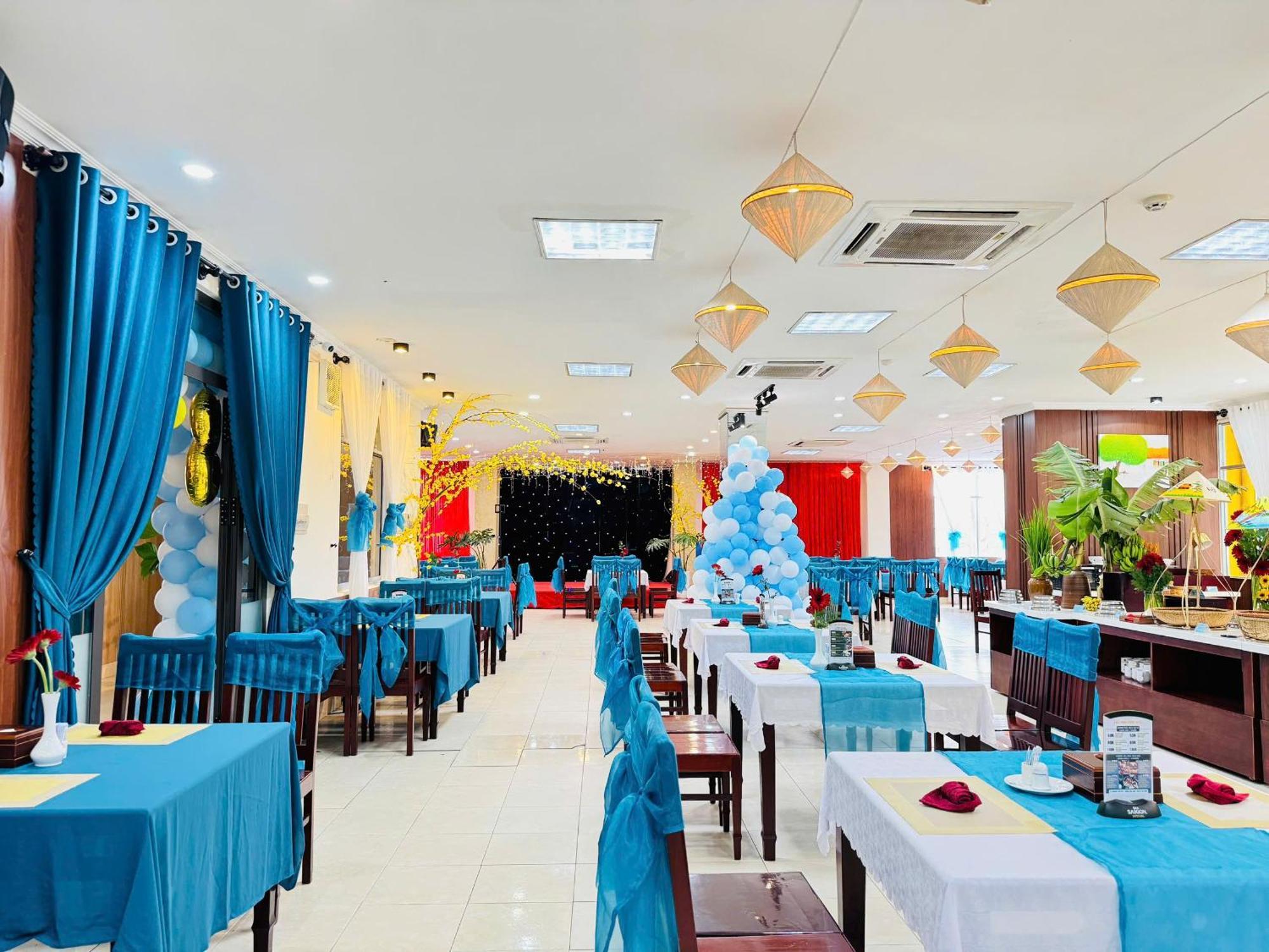 Khach San Hung Vuong Quang Ngai Hotel Exterior photo